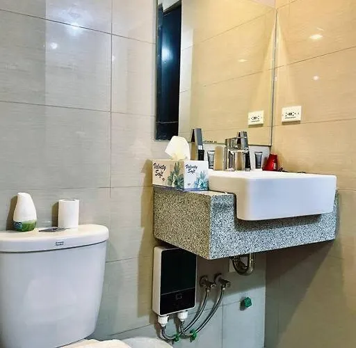 Thompson - 2-beds Near Okada, Bayshore 2 *