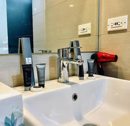 Thompson - 2-beds Near Okada, Bayshore 2 * Manila