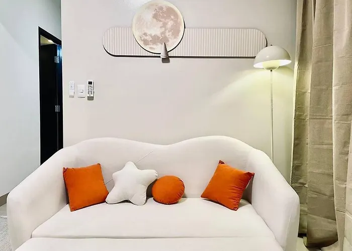 Thompson - 2-beds Near Okada, Bayshore 2 *